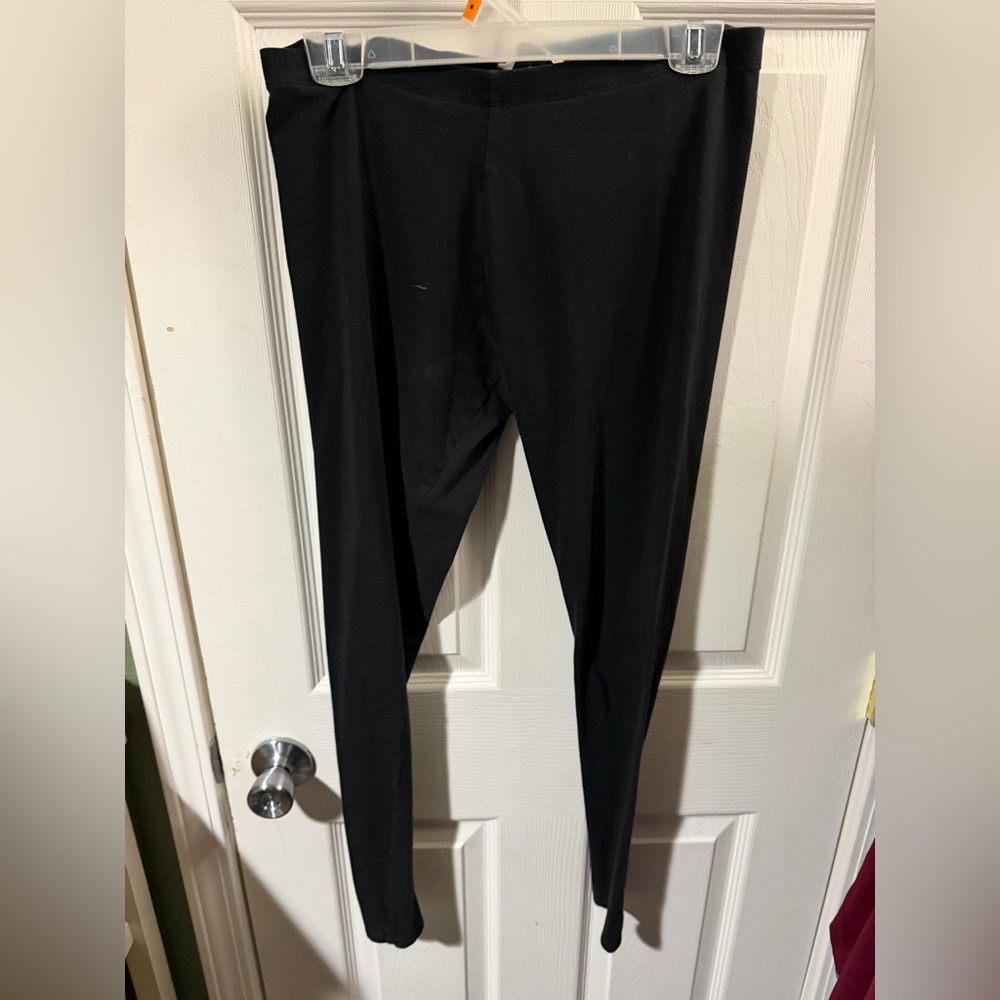 ❣️❄️Victoria's Secret Black Leggings